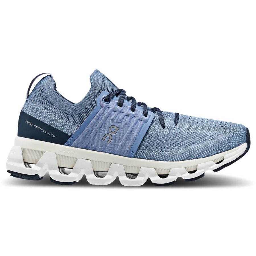 Women On Running Sneakers | Cloudswift 3-Metal|White